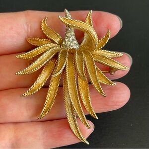 Vintage Boucher matte gold rhinestone Leaf Brooch.